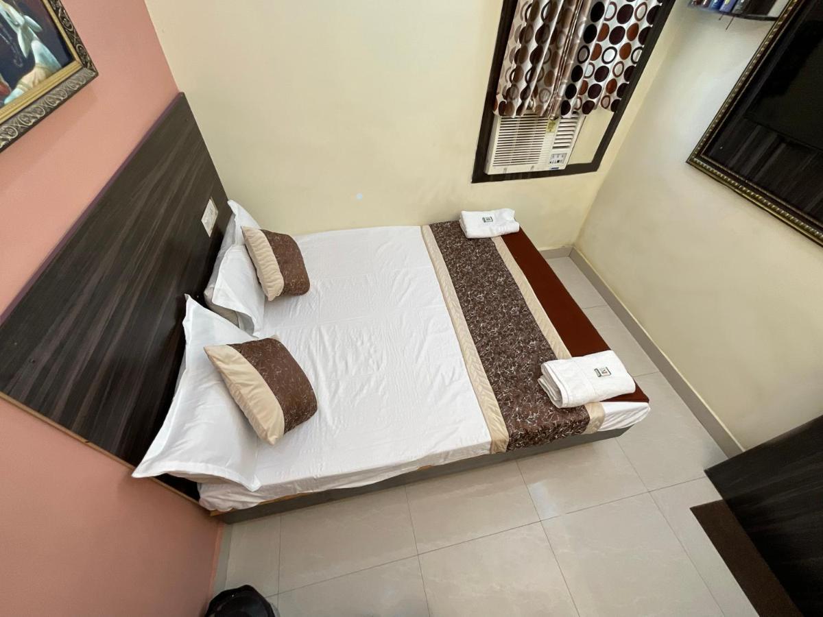 Vrindavan Comfort Inn Haïdarabad Extérieur photo