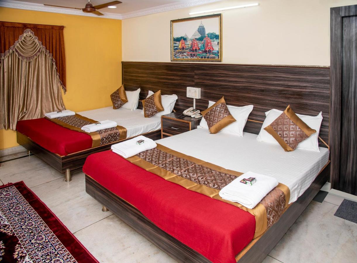 Vrindavan Comfort Inn Haïdarabad Extérieur photo